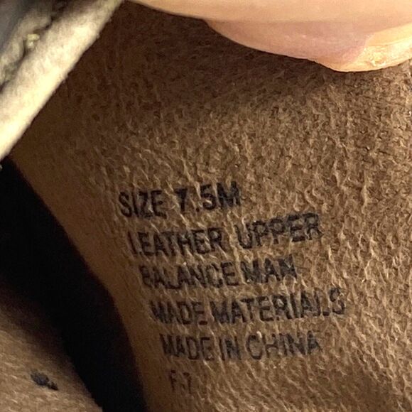 Women's Tan and Brown Clogs - Picture 10 of 10